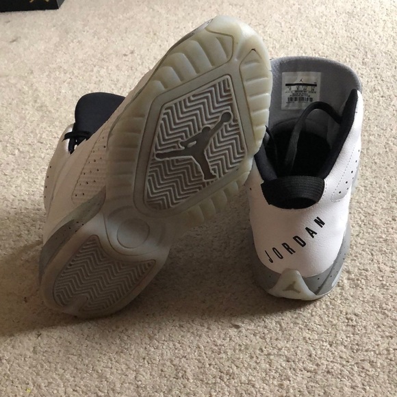 mens jordan shoes size 10